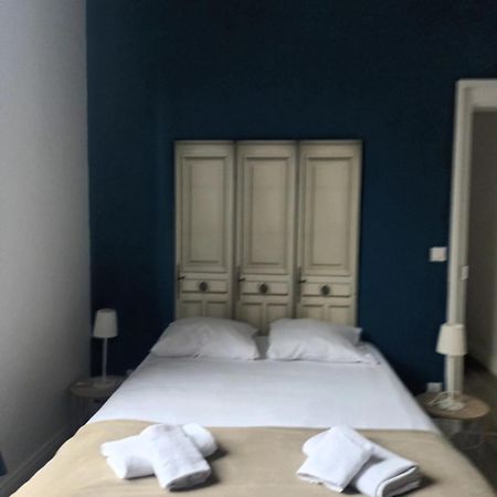 Suite Premium Le Figaro 1 Épernay Buitenkant foto