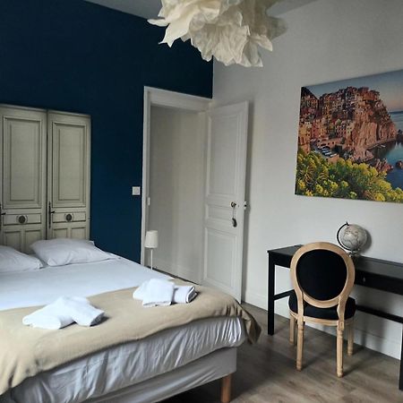 Suite Premium Le Figaro 1 Épernay Buitenkant foto