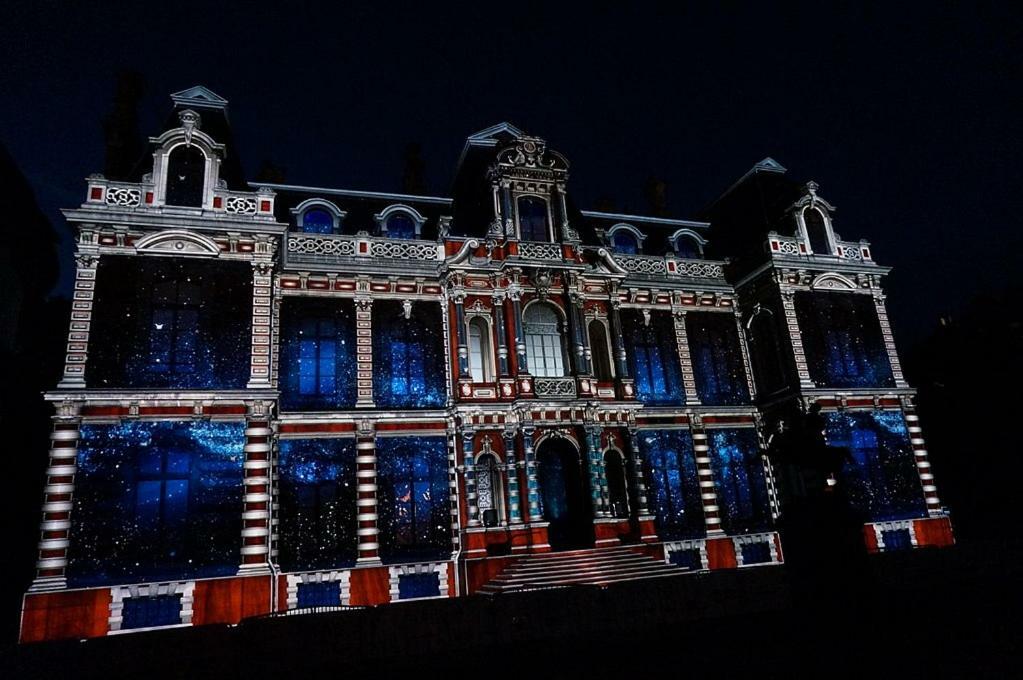 Suite Premium Le Figaro 1 Épernay Buitenkant foto